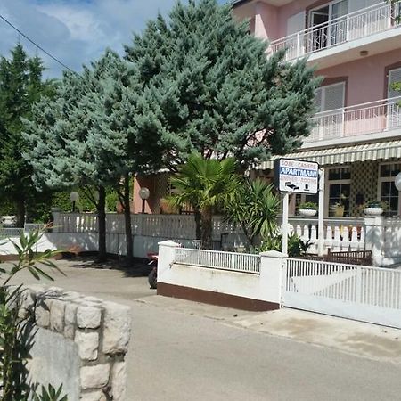 Apartmani Royal Zganec ซริกเวนิซา ภายนอก รูปภาพ